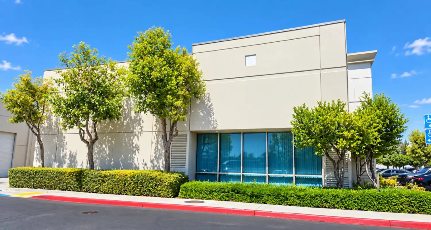 Foto Warehouse & Office in LA, California 1